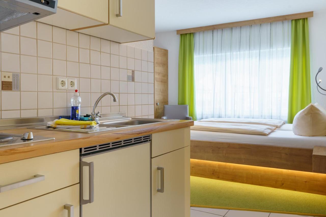 Hotel Rosenstein Heubach  Exterior photo