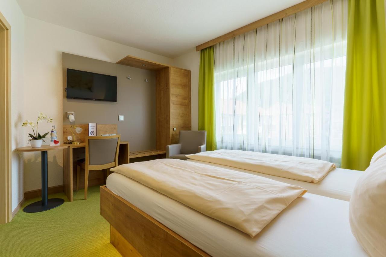 Hotel Rosenstein Heubach  Exterior photo